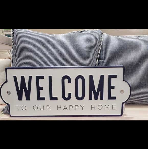 NWT WALL DECOR